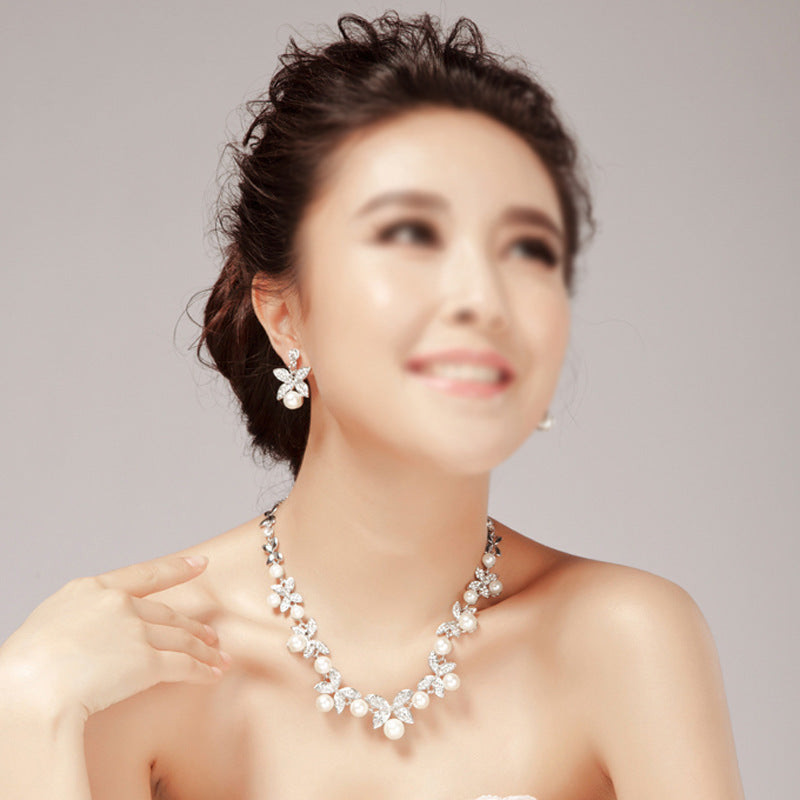 Beautiful Bridal Necklace, earrings and headress set