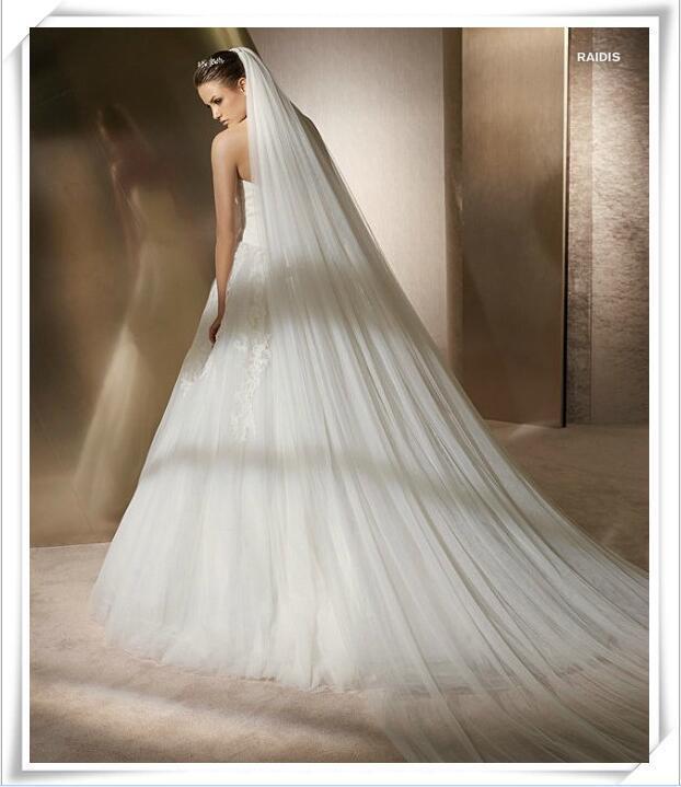 Waltz Cut Edge Single Layer Long Bridal Veil