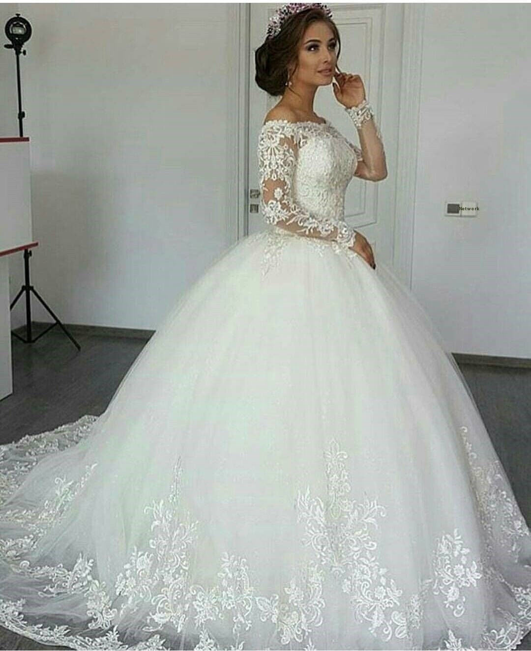 Custom Elegant Wedding Gown