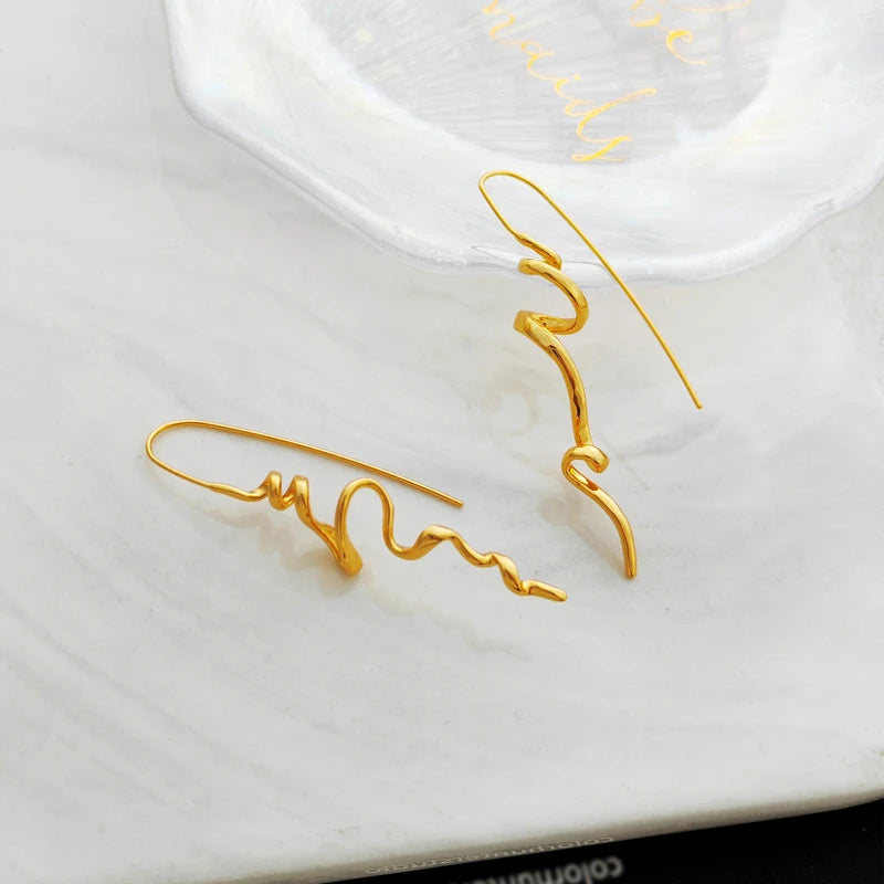 Abstract three-dimensional design earrings