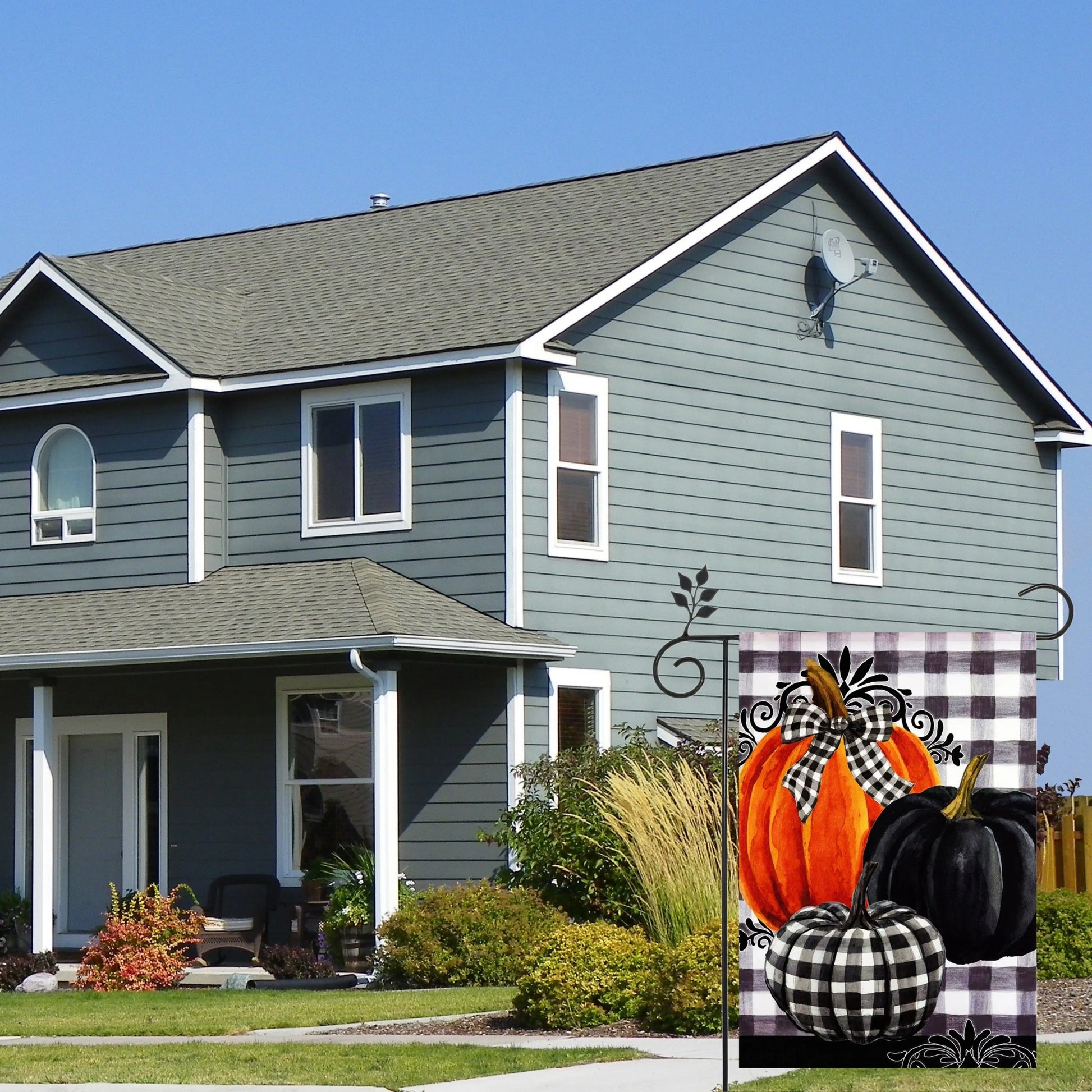 Checkered Pumpkins Autumn Garden Flag