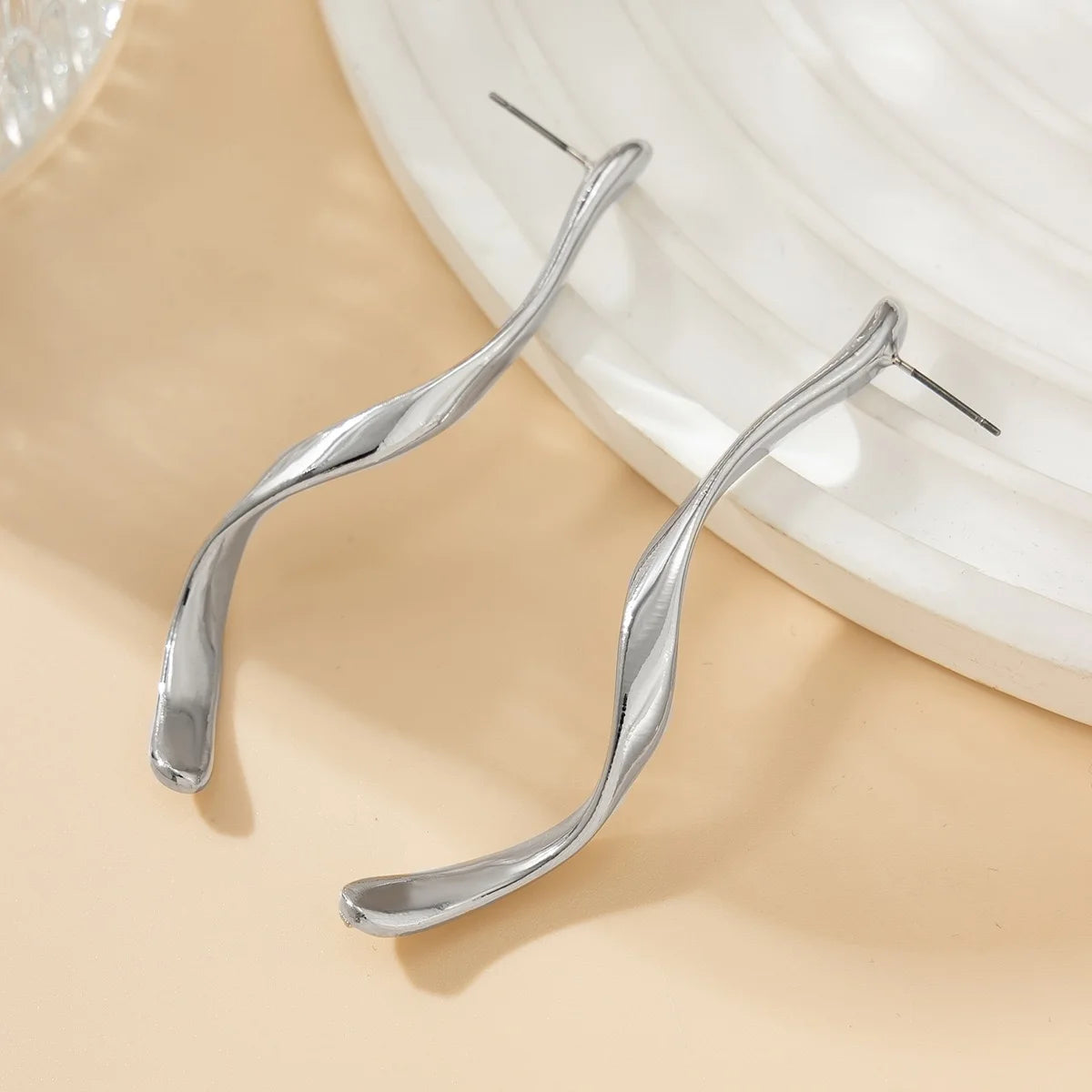 Abstract three-dimensional design earrings